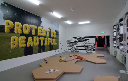 Coalesce Happenstance, Curated by Paul O'Neill, SMART, Amsterdam, 2011